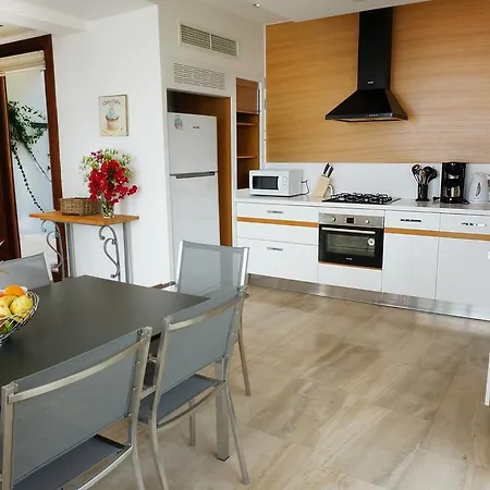 Villa Island Villas *